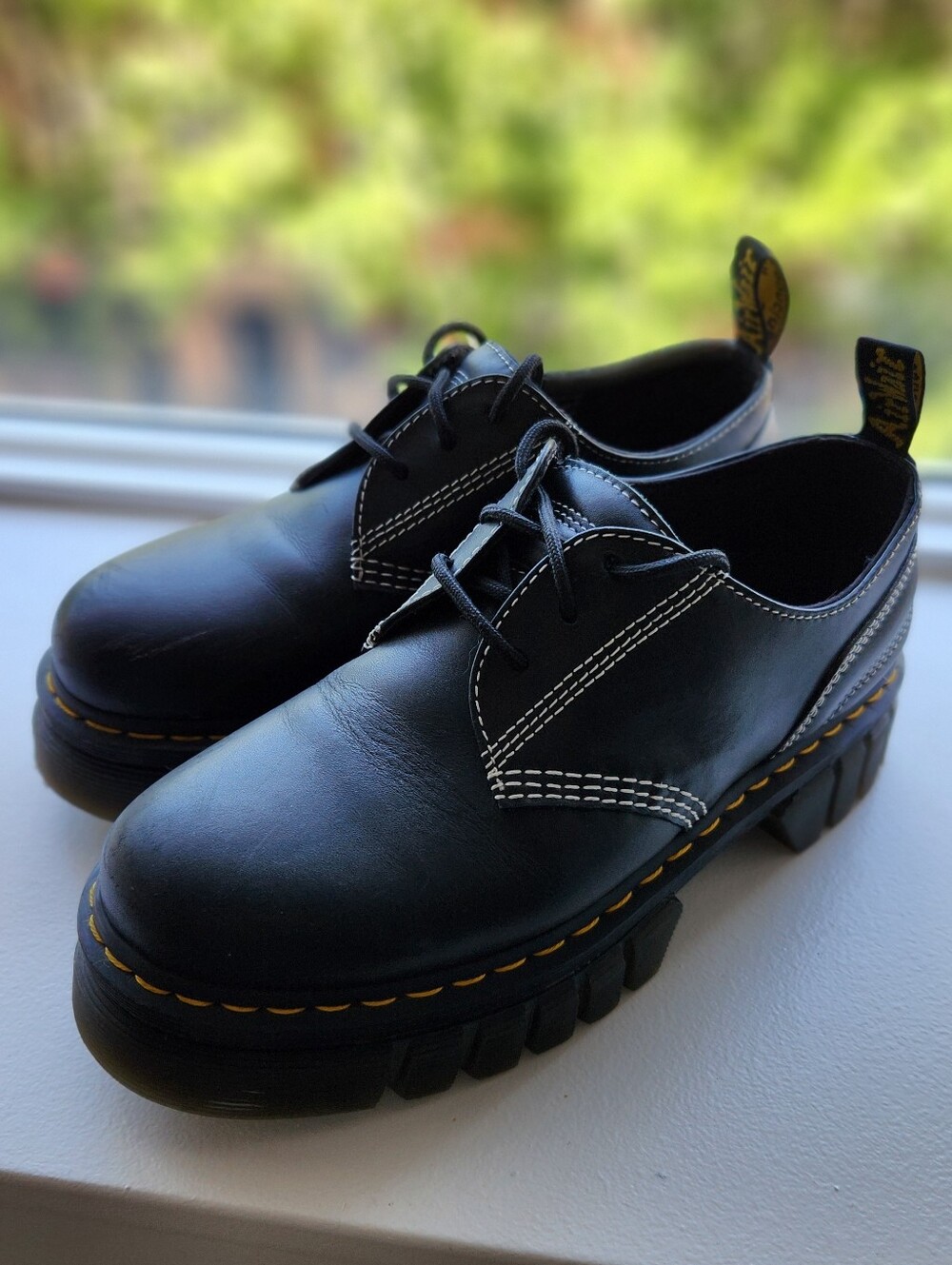 Dr. Martens Black Leather Audrick Size 10 Mens